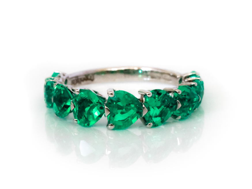 anello-cuori-smeraldi-lab